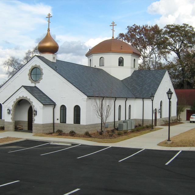 The Orthodox Church in Birmingham, Alabama selected EDCO's Arrowline roofing in both both Slate and Shake panels to give it a distinctive look that meets the existing architecture of the structure.
